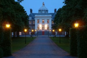 Renovatie paleis Huis ten Bosch duurder